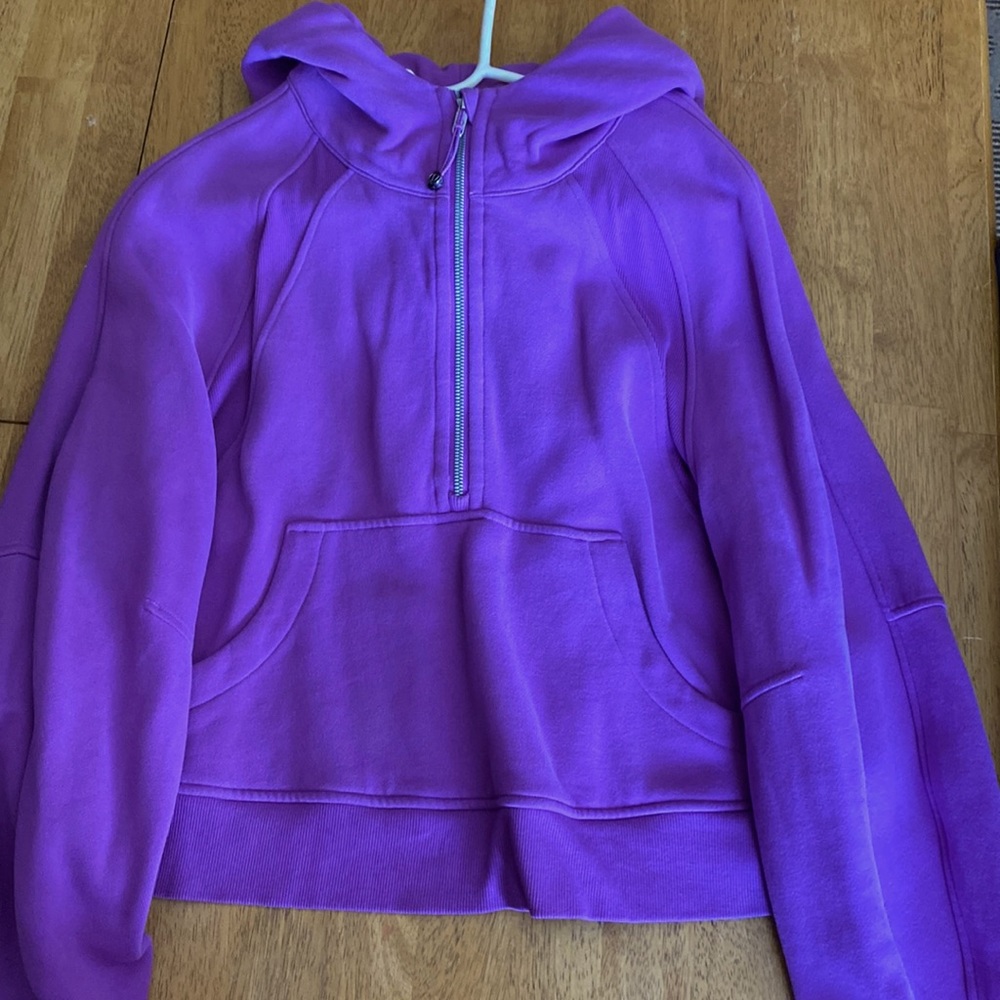 Lululemon Moonlit Magenta Scuba M/L